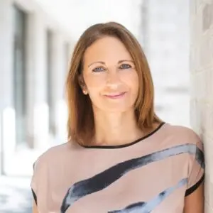 Portrait Tanja Sitzer - Head of Marketing bei 1000 Satellites