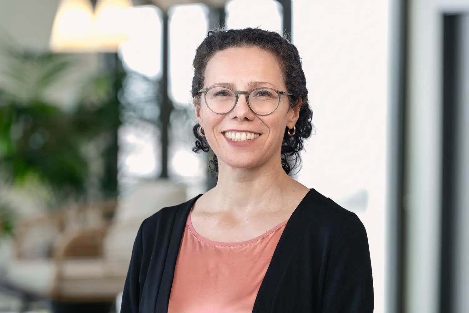 Portrait von Caro Windling - Sie ist Teil des Gründungsteams von 1000 Satellites