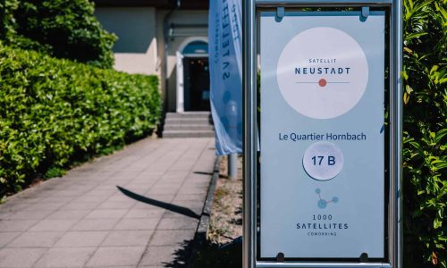 1000Satellites-Neustadt-Geschaeftsadresse