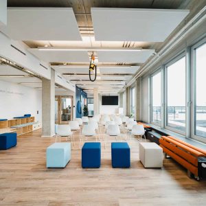 Offene Veranstaltungsfläche für Firmen-Events und Workshops
